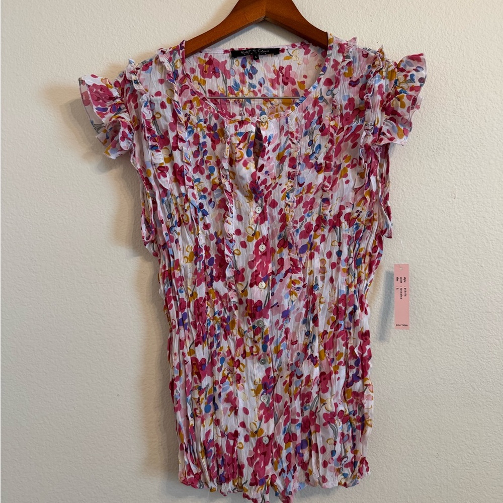 NWT Violet & Claire Floral Print Crinkle Blouse L